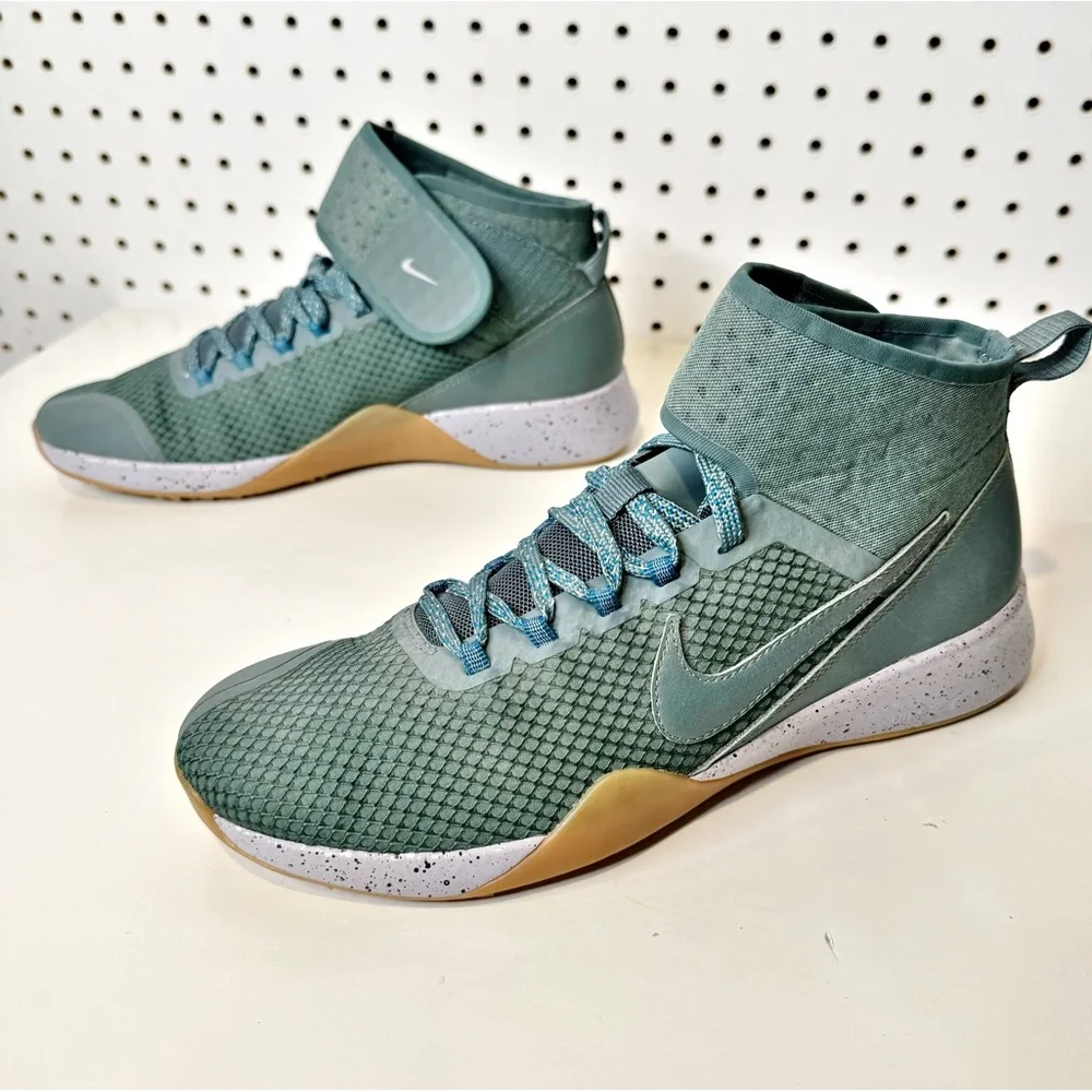 Nike | Women's Air Zoom Strong 2 Mid-Top Mesh Training Shoe‎ Sz. 7